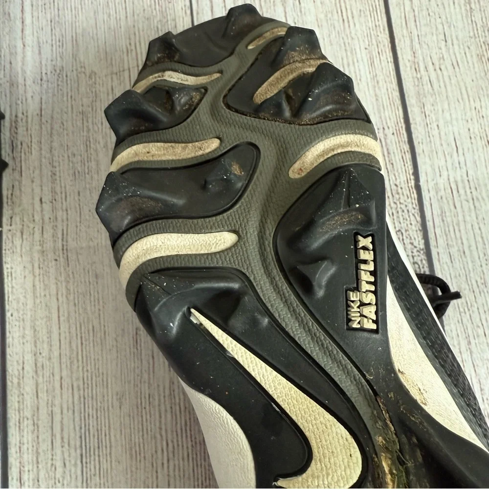NIKE Vapor Shark 3 Football Cleats 3.5